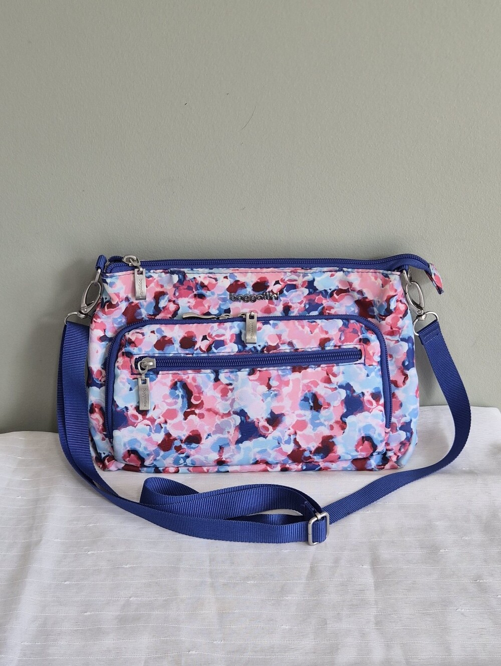 Baggallini Evety Day Crossbody Bag